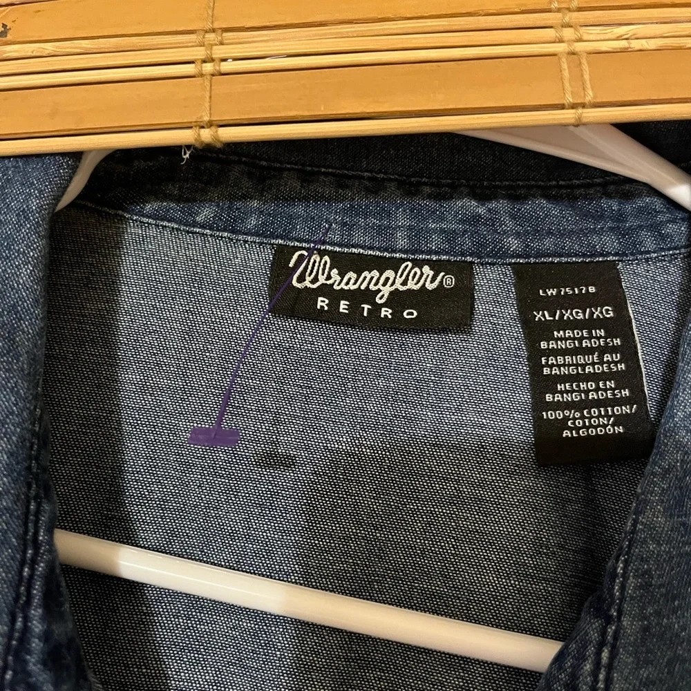 Wrangler Retro Denim Blue buttoned down shirt XL - Picture 3 of 6